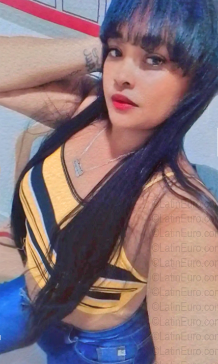 Date this hard body Dominican Republic girl Mayelin from Bonao DO56801