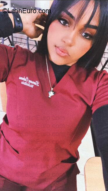 Date this beautiful Dominican Republic girl Lismary from Santiago DO57064