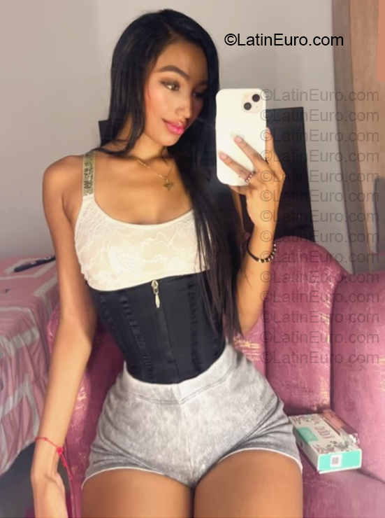 Date this good-looking Colombia girl Diana from Cali CO33891