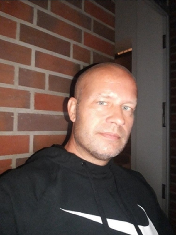 Date this beautiful Germany man Stefano from Hannover DE581
