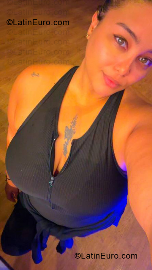 Date this delightful United States girl Jael from Miami US25806