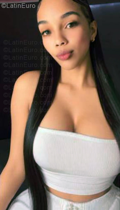 Date this young Dominican Republic girl Any from Santo Domingo DO57331
